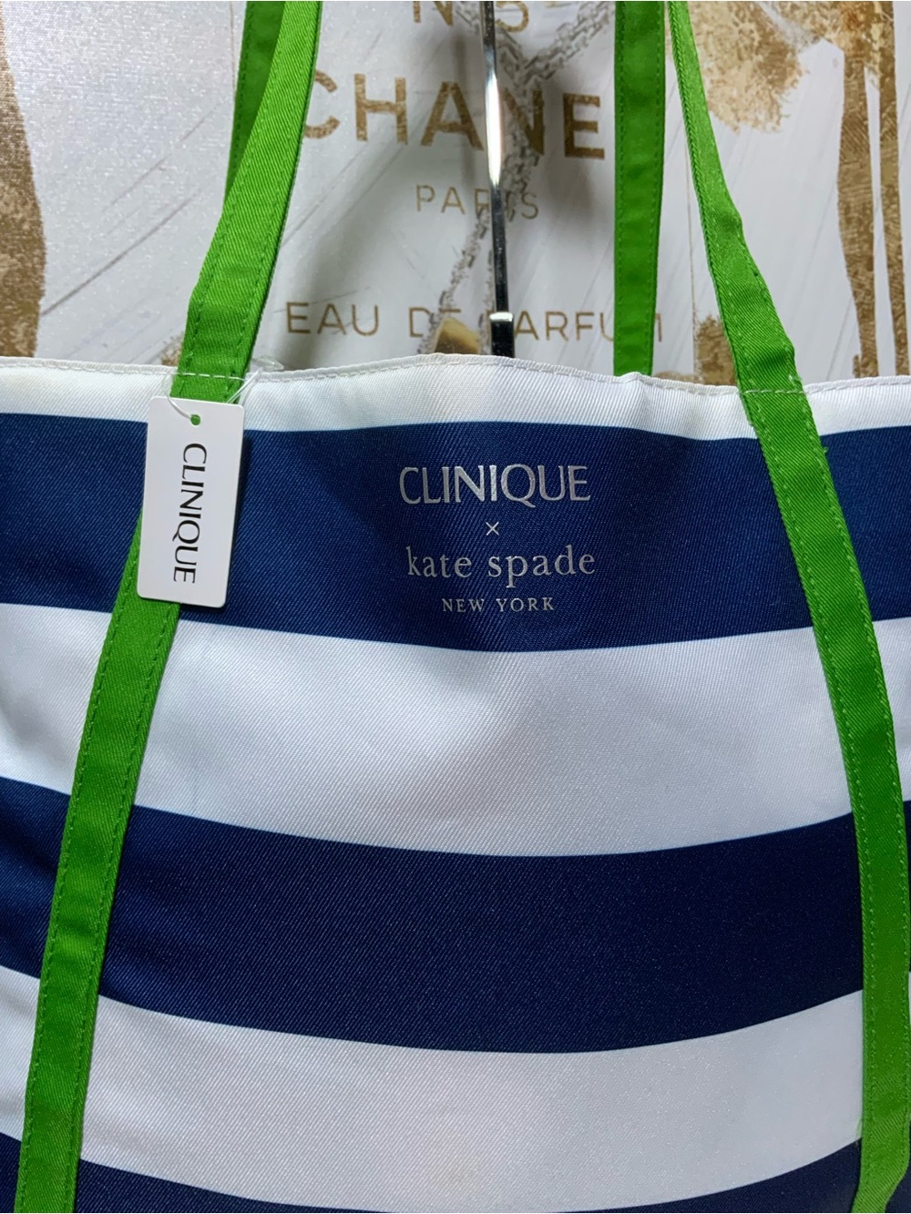 🌟kate spade & Clinique Navy and White Striped Tote with Green Handles - Picture 2 of 5